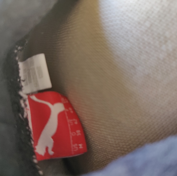 Puma Sweater - Picture 3 of 3